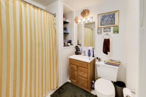 708 West Buckingham Place Chicago IL 60657