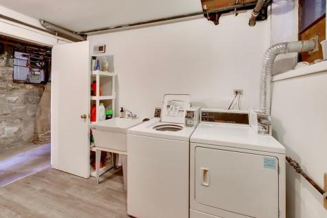 708 West Buckingham Place Chicago IL 60657