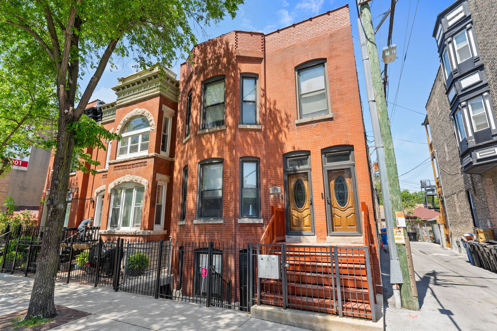 2312 West Taylor Street Chicago IL 60612