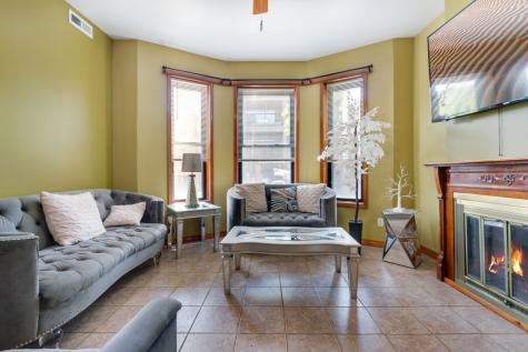 2312 West Taylor Street Chicago IL 60612