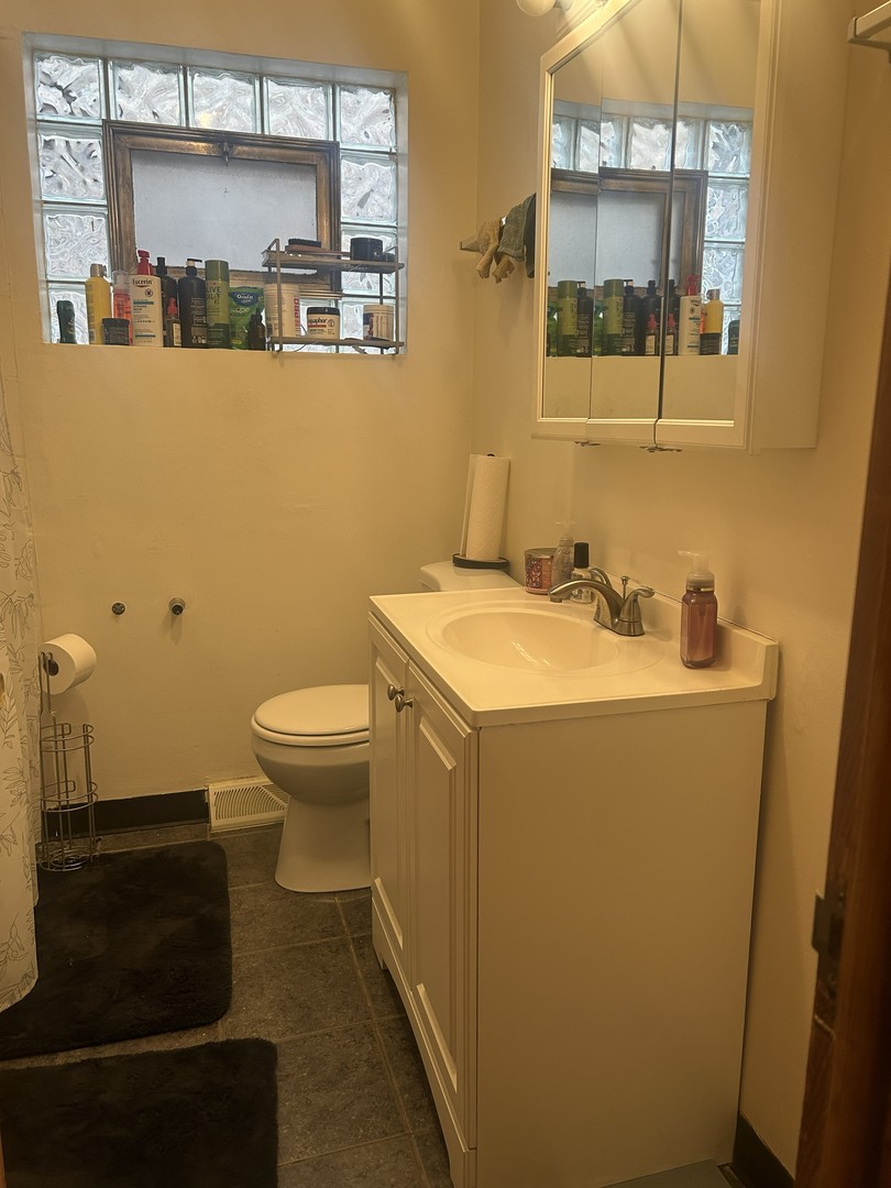 7406 South King Drive Chicago IL 60619