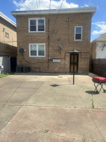 7406 South King Drive Chicago IL 60619
