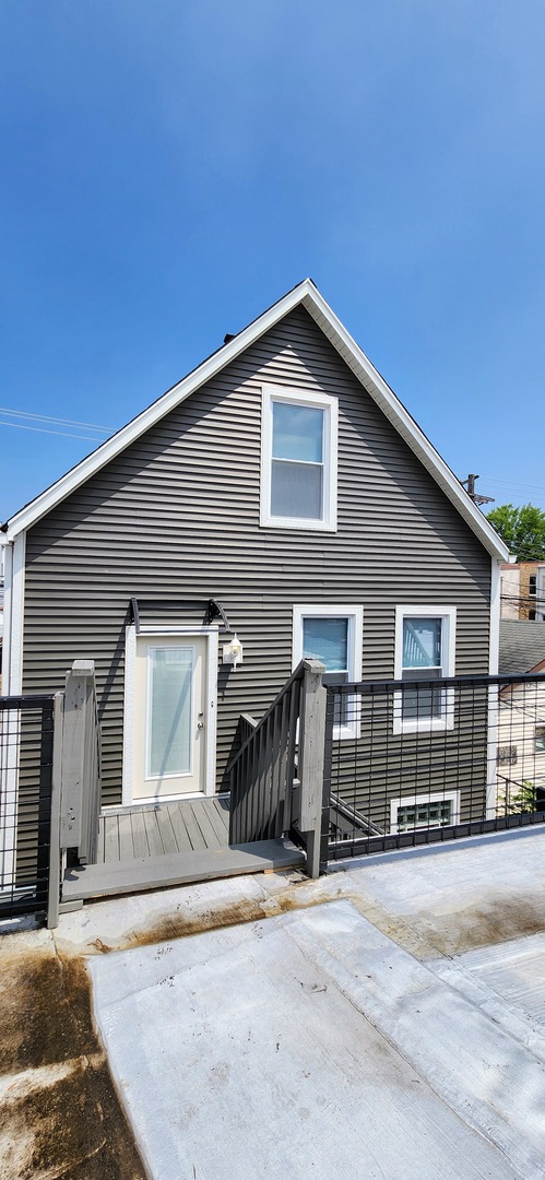 3816 West Montrose Avenue Chicago IL 60618