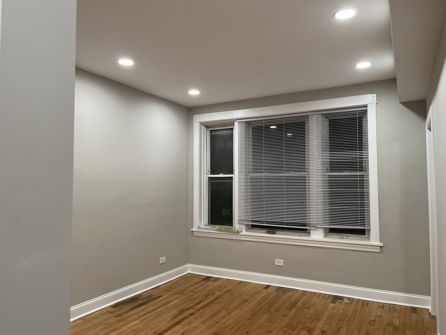 3816 West Montrose Avenue Chicago IL 60618