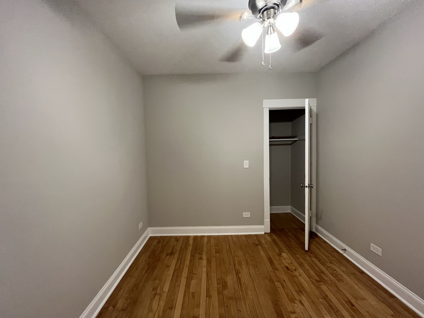 3816 West Montrose Avenue Chicago IL 60618