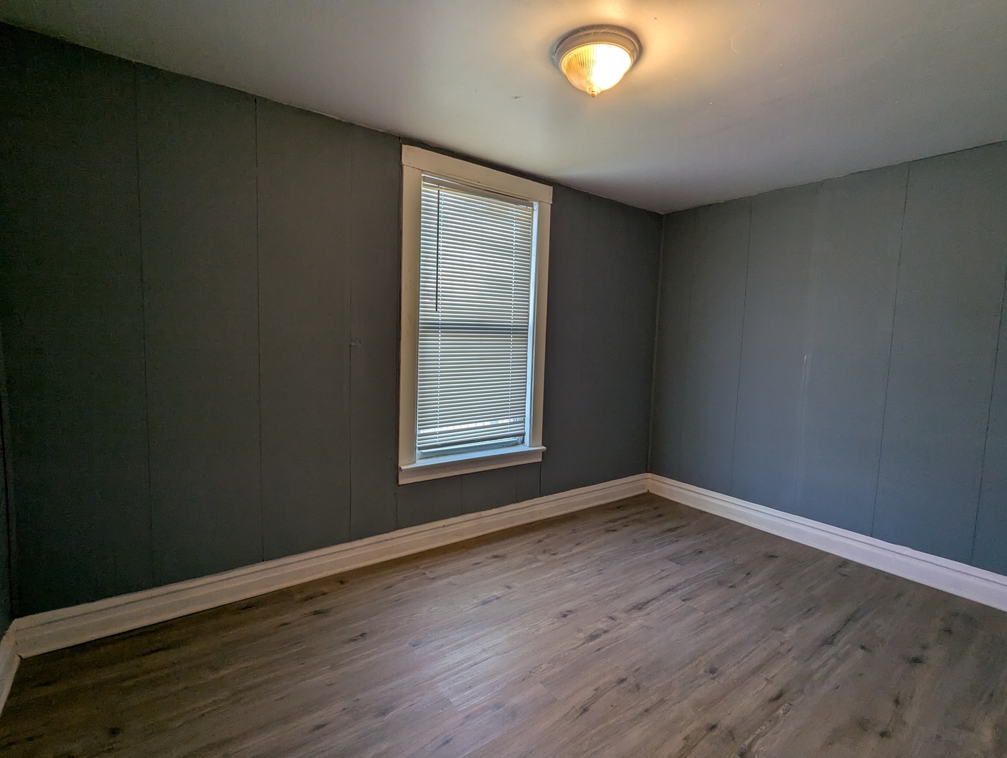 8444 South Escanaba Avenue Chicago IL 60617