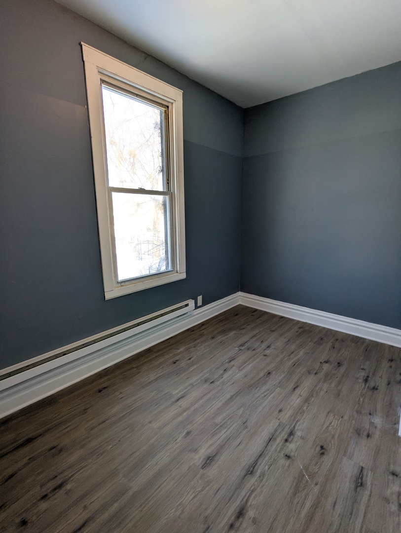 8444 South Escanaba Avenue Chicago IL 60617