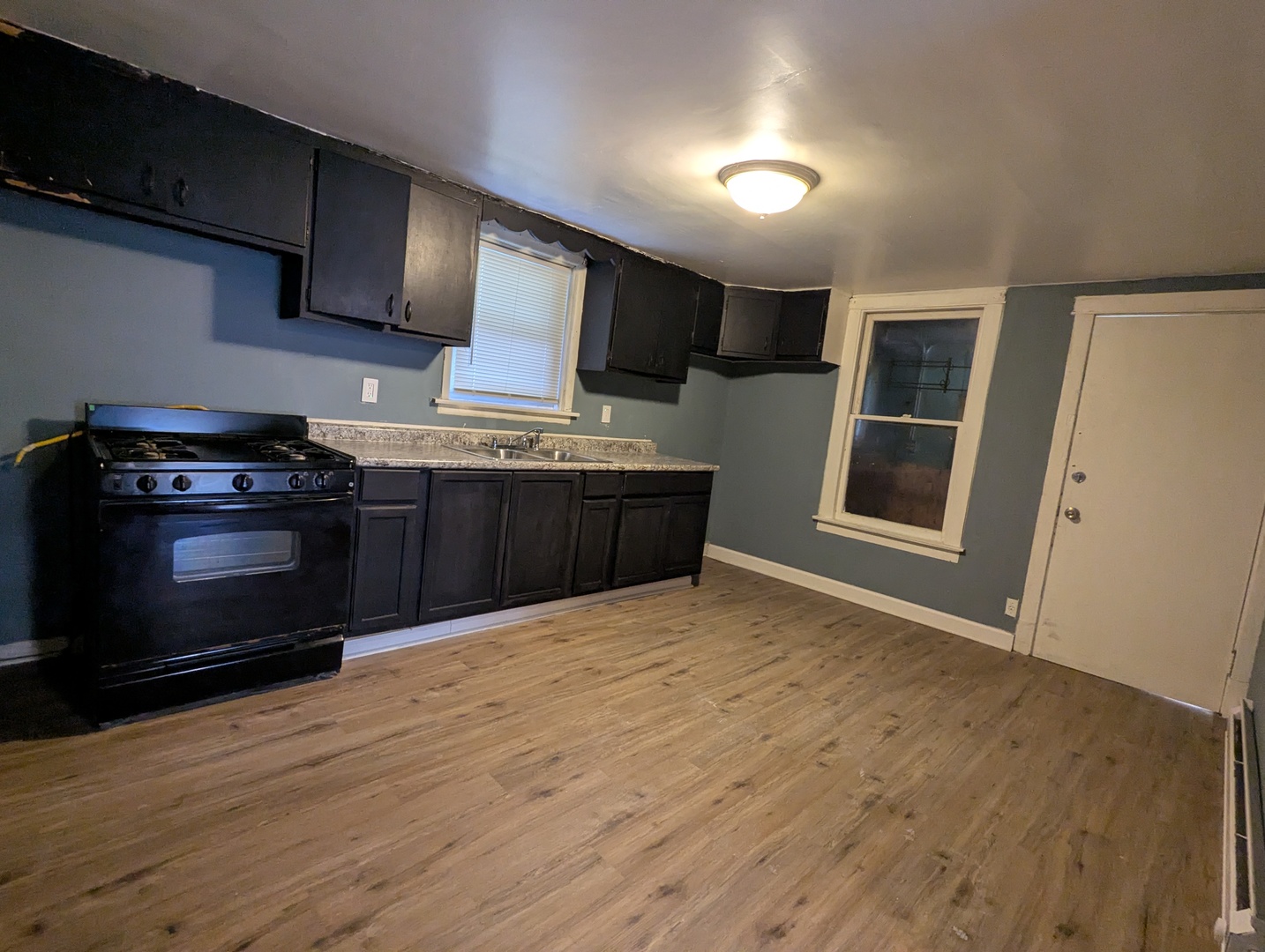 8444 South Escanaba Avenue Chicago IL 60617