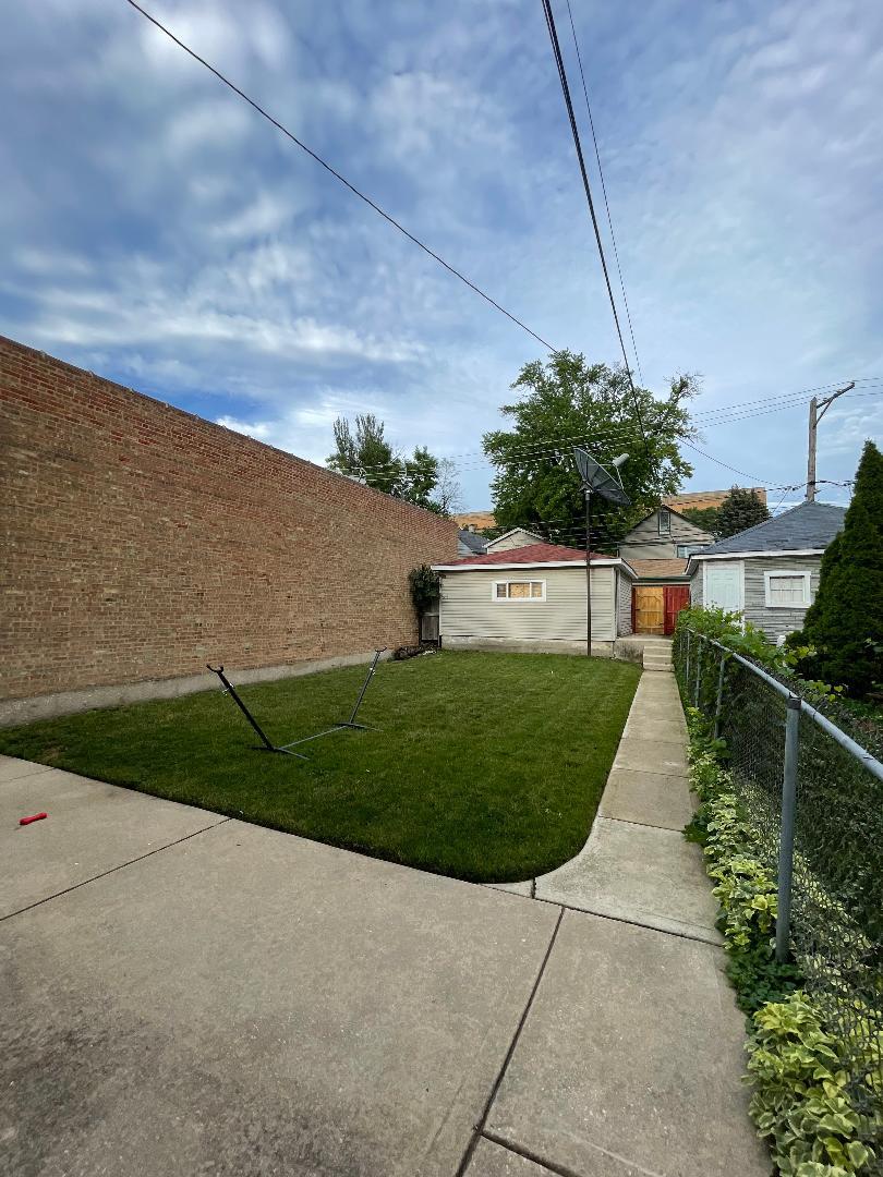 3837 North Kedzie Avenue Chicago IL 60618