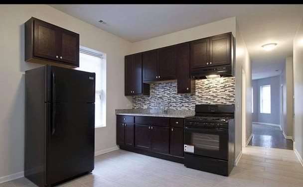 26 East 113th Street Chicago IL 60628