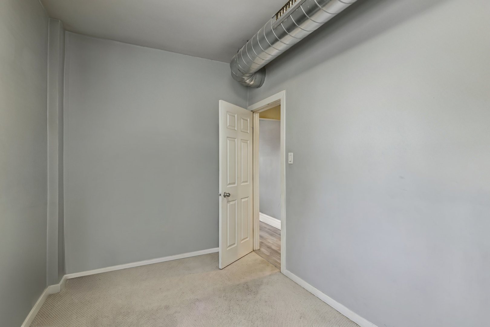 956 North Trumbull Avenue Chicago IL 60651