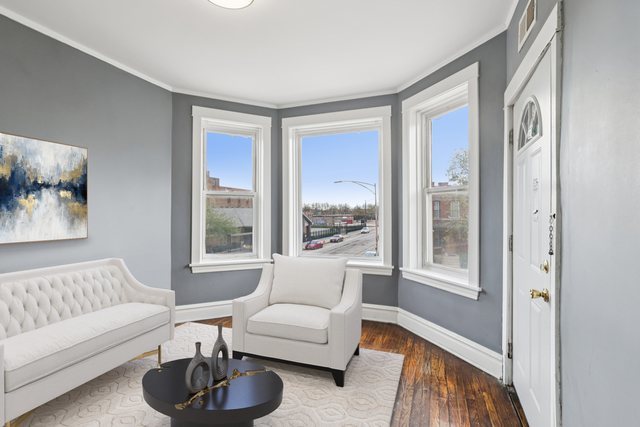956 North Trumbull Avenue Chicago IL 60651