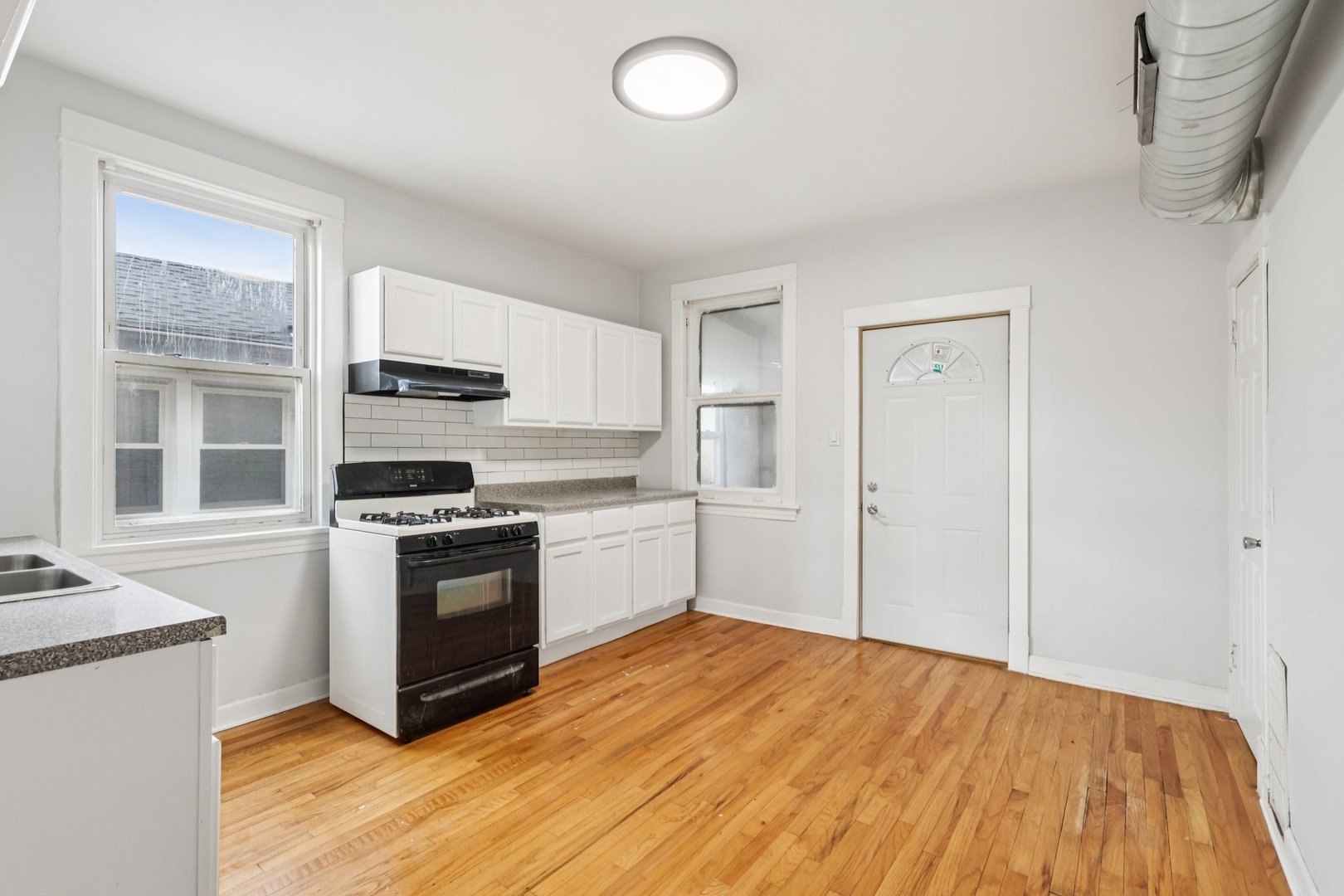956 North Trumbull Avenue Chicago IL 60651