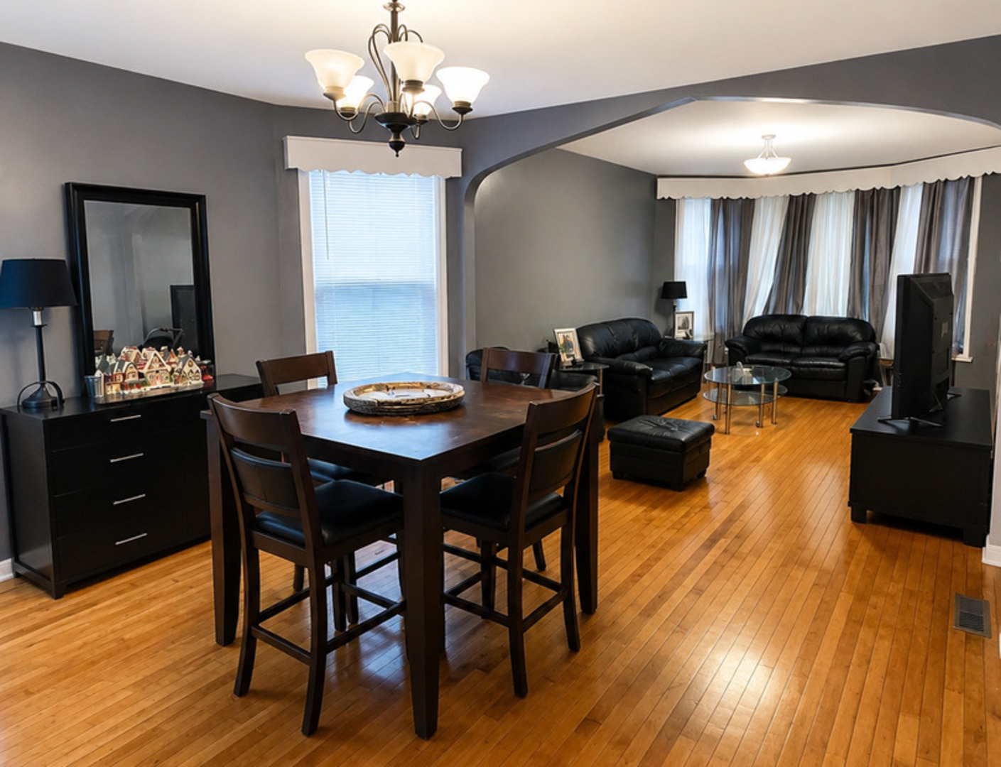 2053 North Kilbourn Avenue Chicago IL 60639