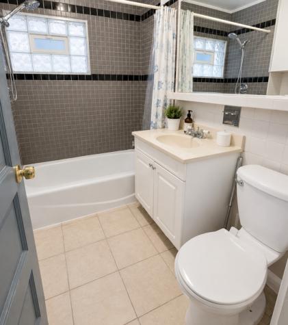 2053 North Kilbourn Avenue Chicago IL 60639