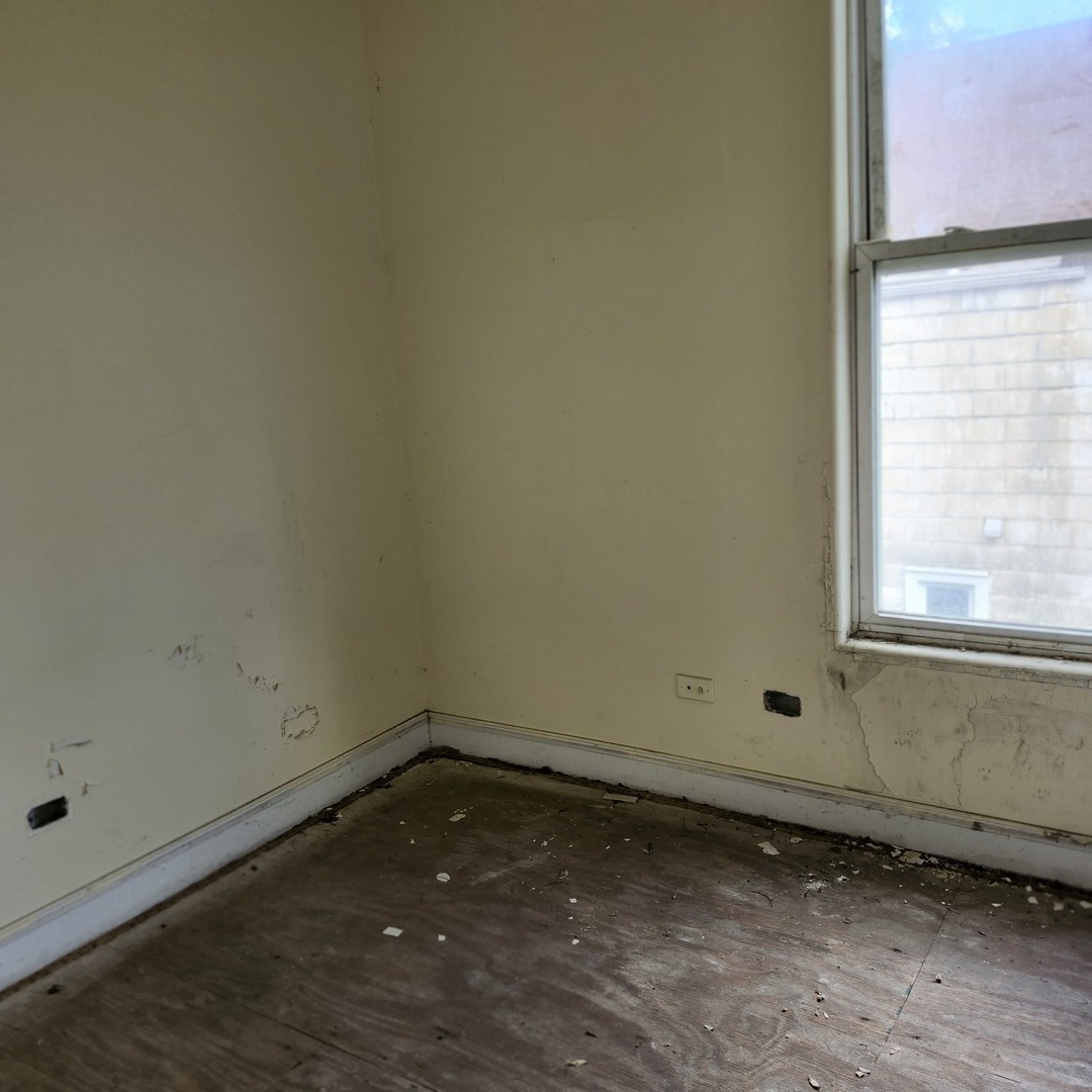 7233 South Sangamon Street Chicago IL 60621