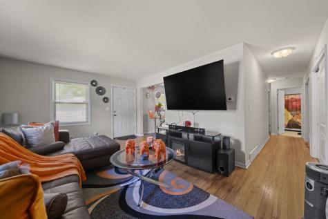1819 Logan Street Rockford IL 61103