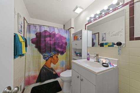 1819 Logan Street Rockford IL 61103