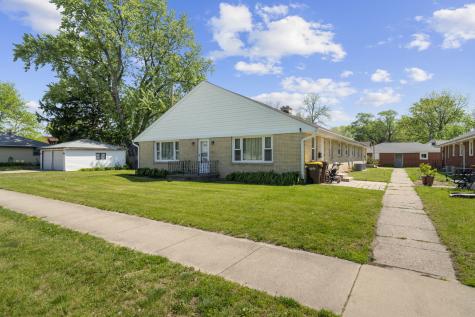 1819 Logan Street Rockford IL 61103