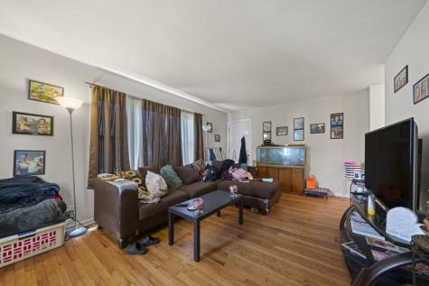 1819 Logan Street Rockford IL 61103