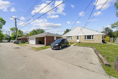 1819 Logan Street Rockford IL 61103