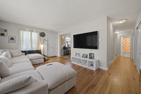 1819 Logan Street Rockford IL 61103