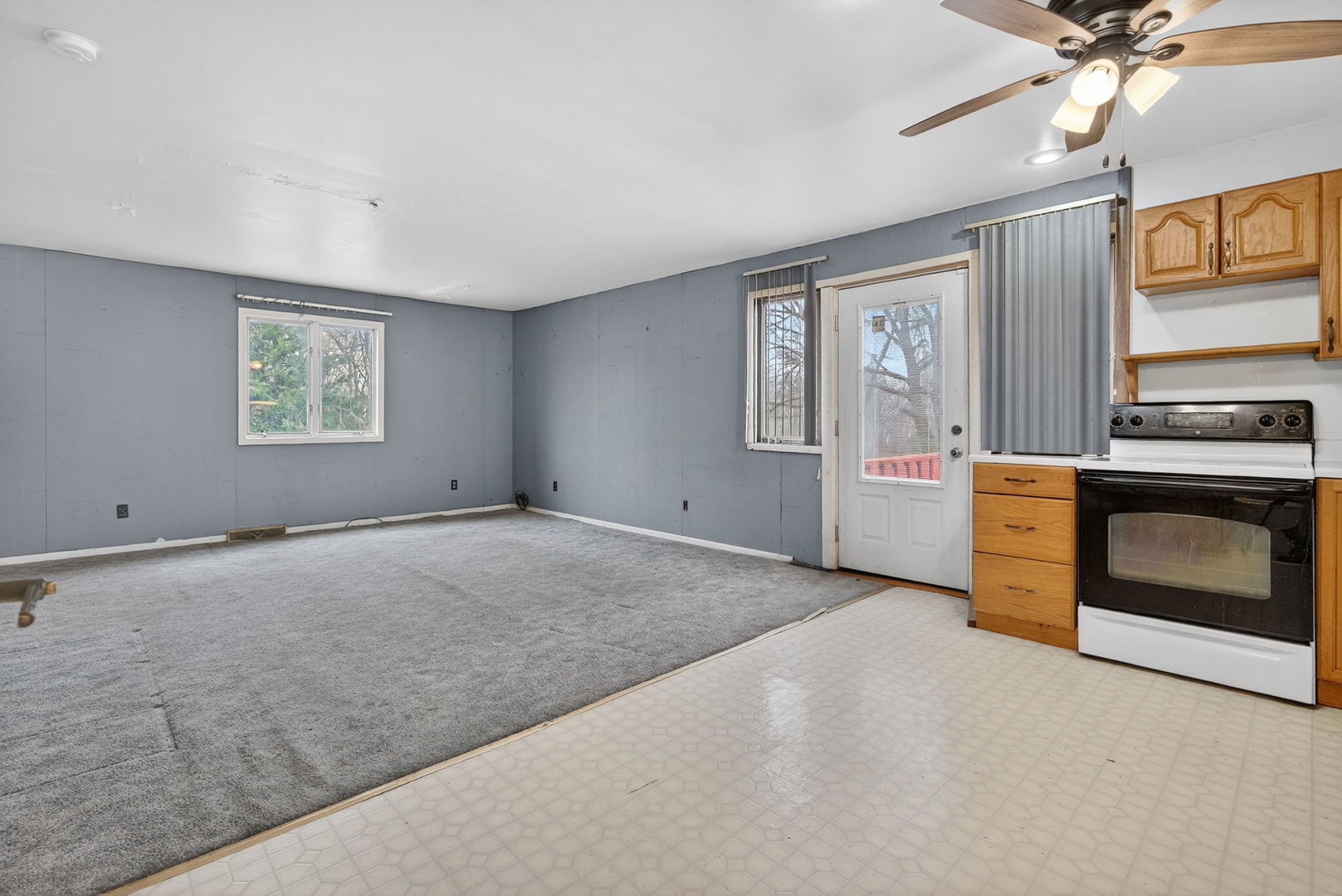 136 West 18th Street Lockport IL 60441