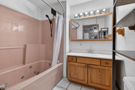 136 West 18th Street Lockport IL 60441