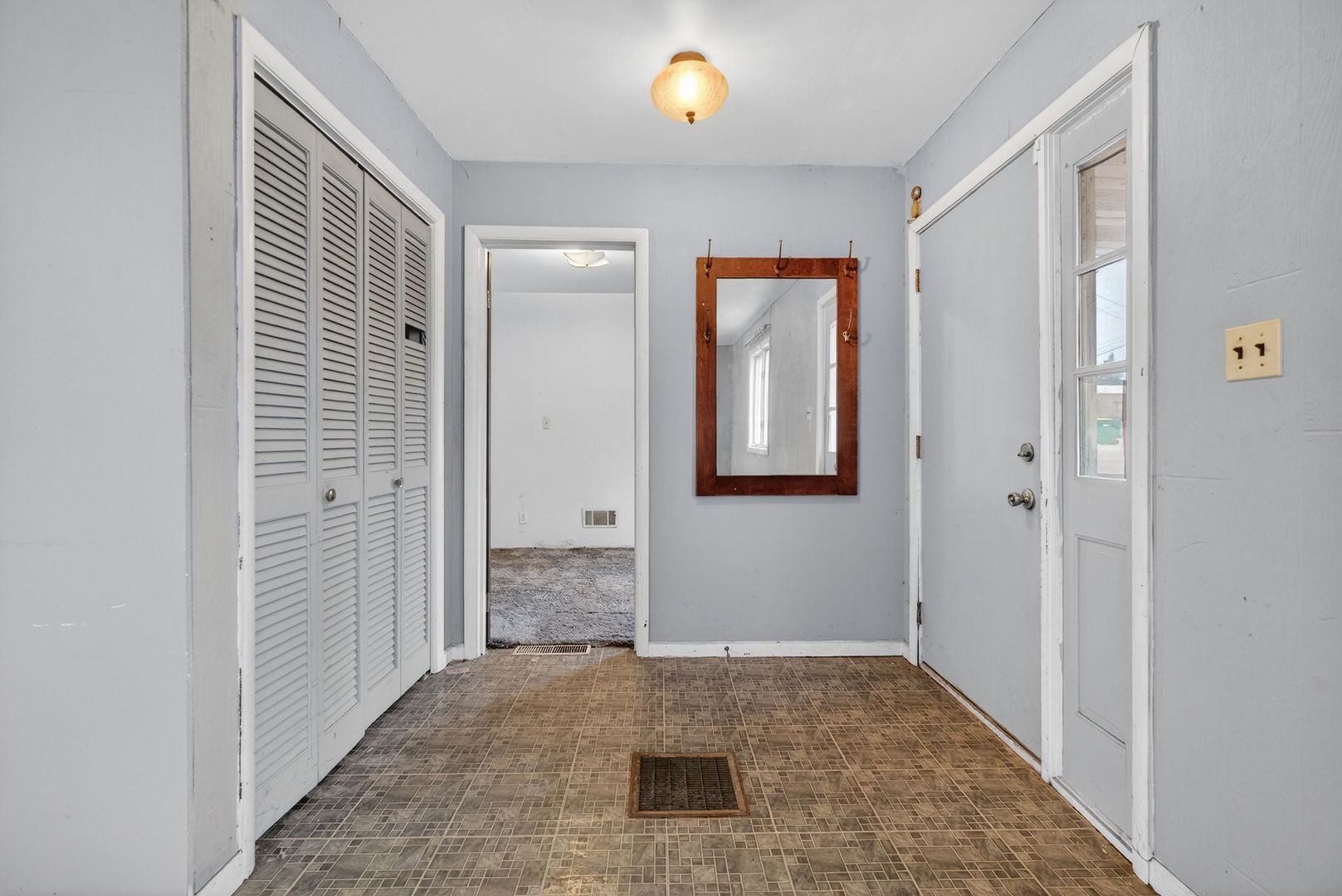 136 West 18th Street Lockport IL 60441
