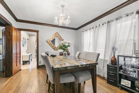 4915 West Winnemac Avenue Chicago IL 60630