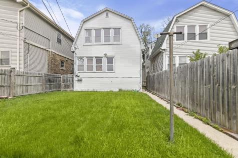 4915 West Winnemac Avenue Chicago IL 60630