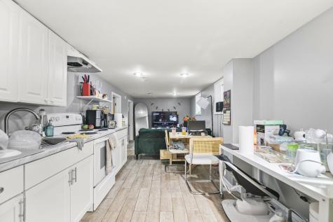 4915 West Winnemac Avenue Chicago IL 60630