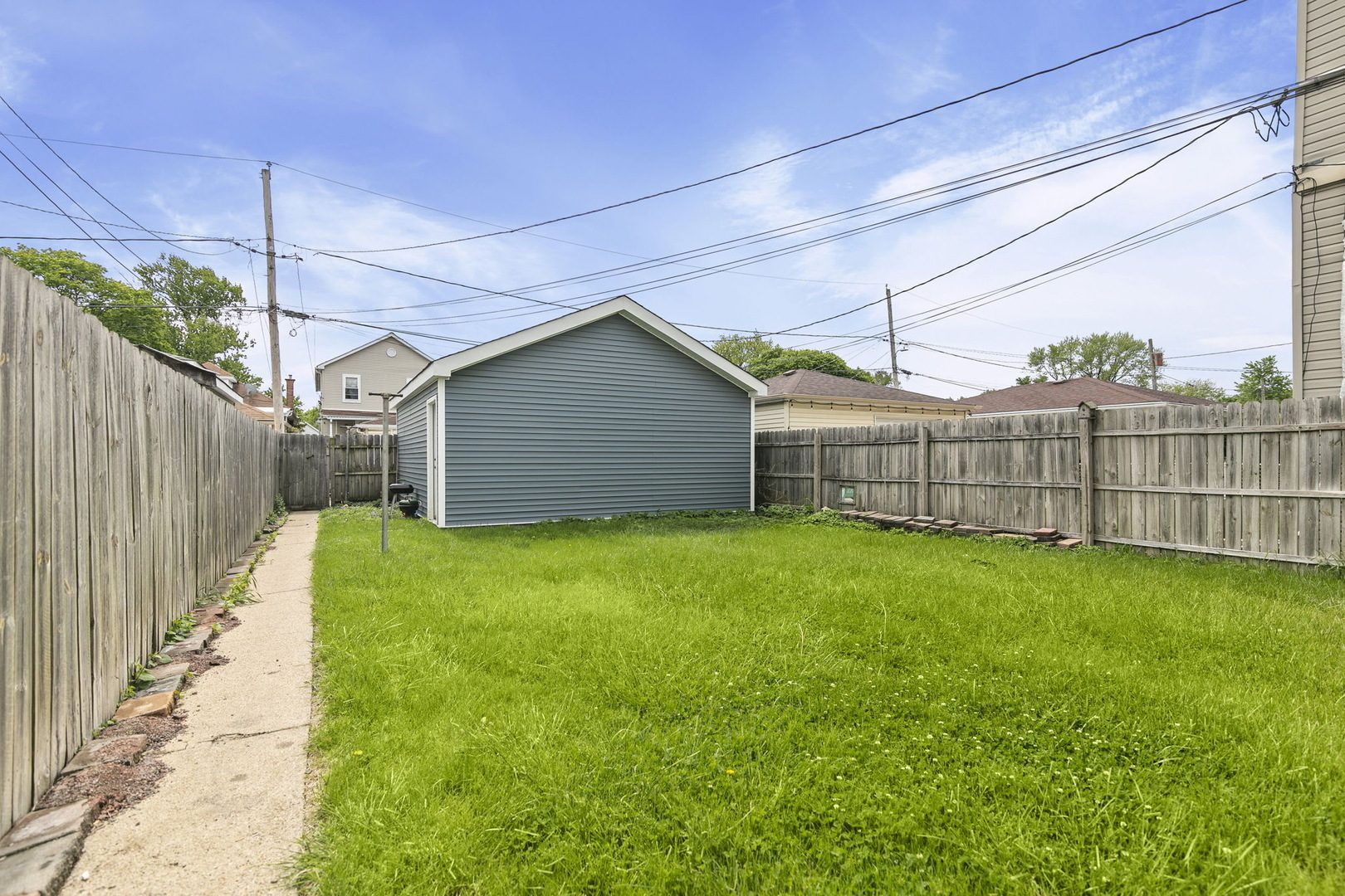 4915 West Winnemac Avenue Chicago IL 60630