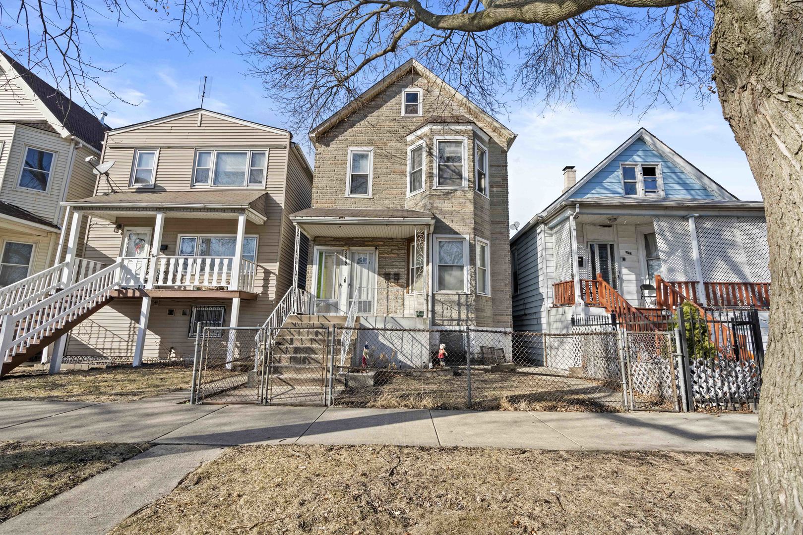 2922 East 97th Street Chicago IL 60617