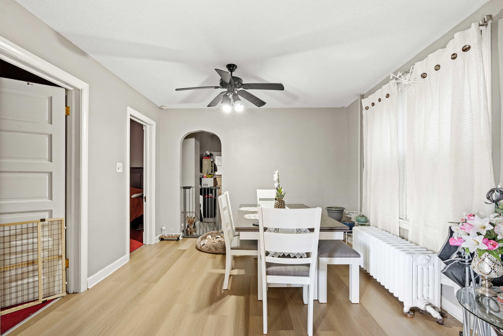 2922 East 97th Street Chicago IL 60617