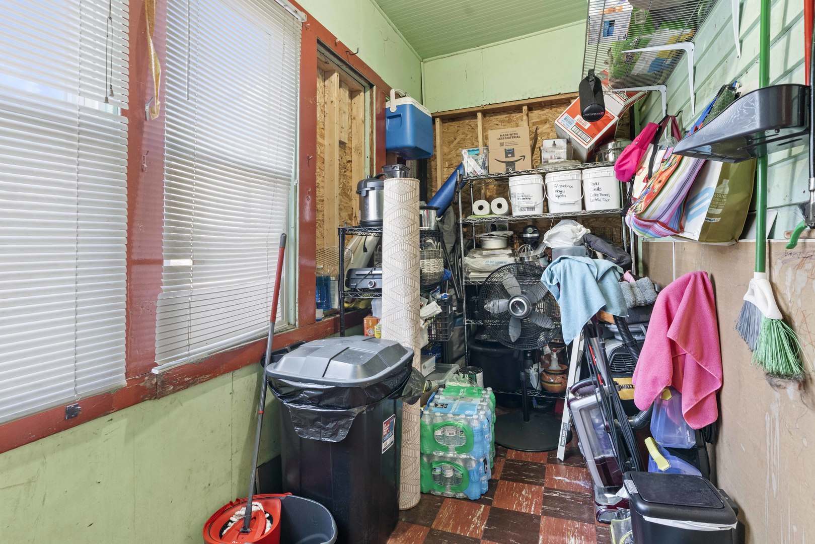 2922 East 97th Street Chicago IL 60617