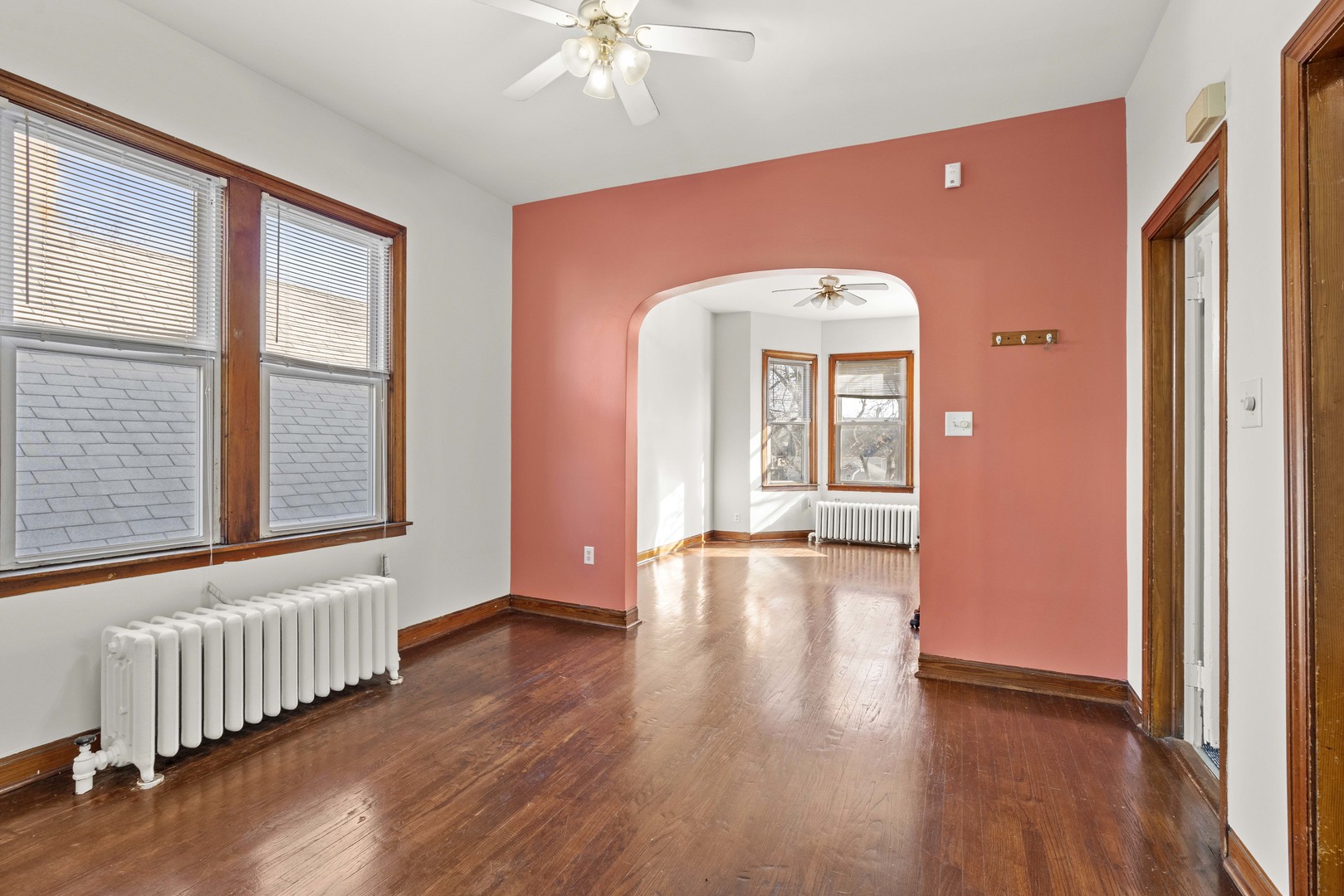 2922 East 97th Street Chicago IL 60617