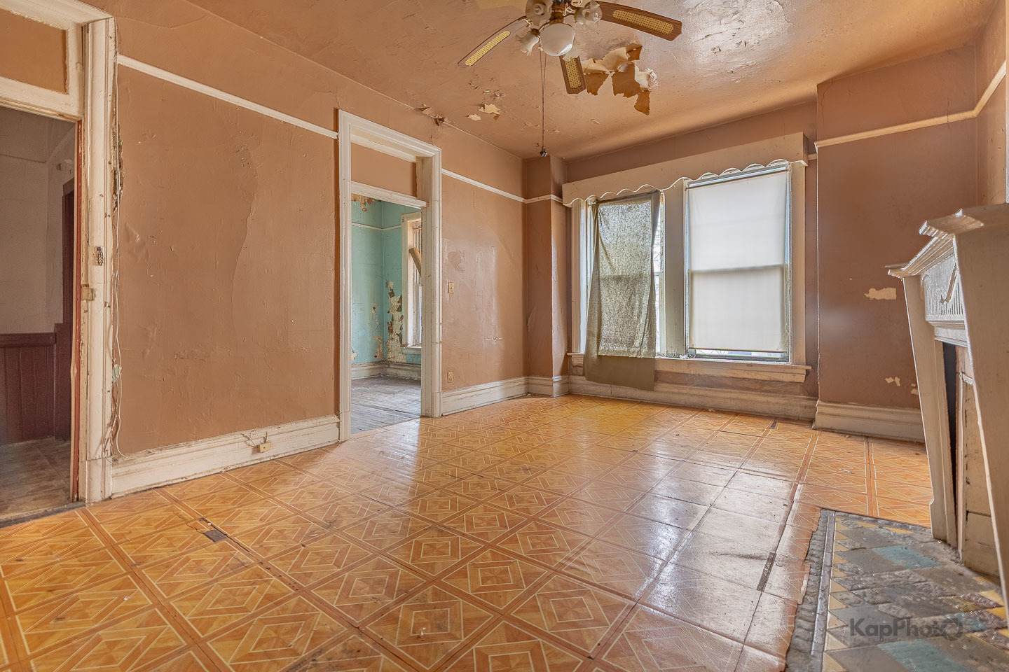 4931 South Champlain Avenue Chicago IL 60615