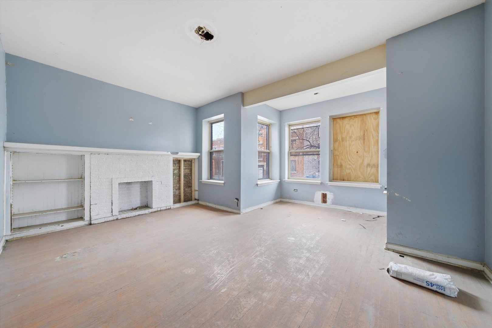 5843 South Peoria Street Chicago IL 60621
