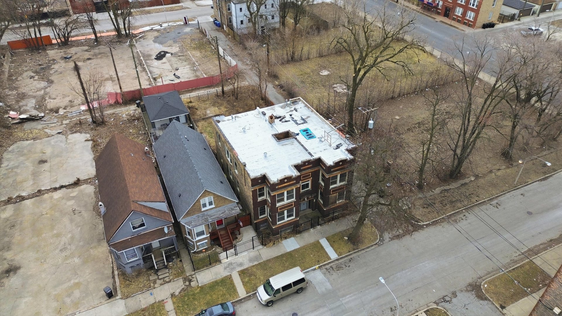 5843 South Peoria Street Chicago IL 60621