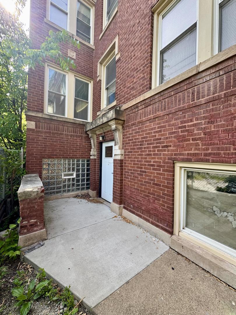 11022 South Vernon Avenue Chicago IL 60628