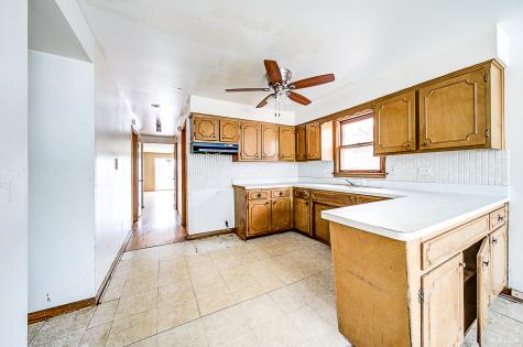310 Yates Avenue Calumet City IL 60409