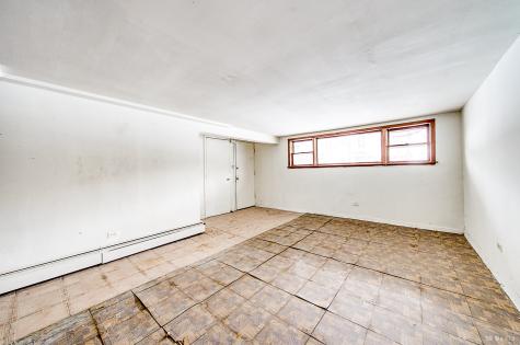 310 Yates Avenue Calumet City IL 60409