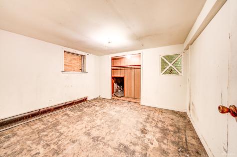310 Yates Avenue Calumet City IL 60409