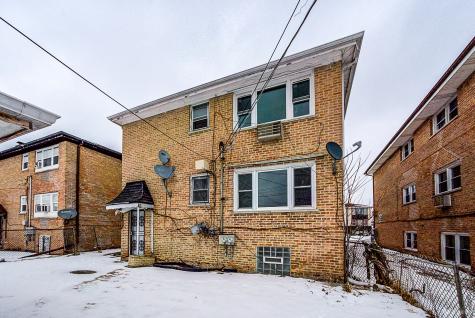 310 Yates Avenue Calumet City IL 60409