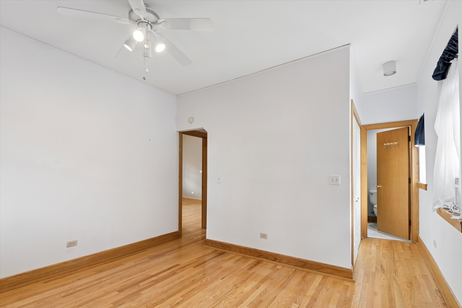 4217 West Grace Street Chicago IL 60641