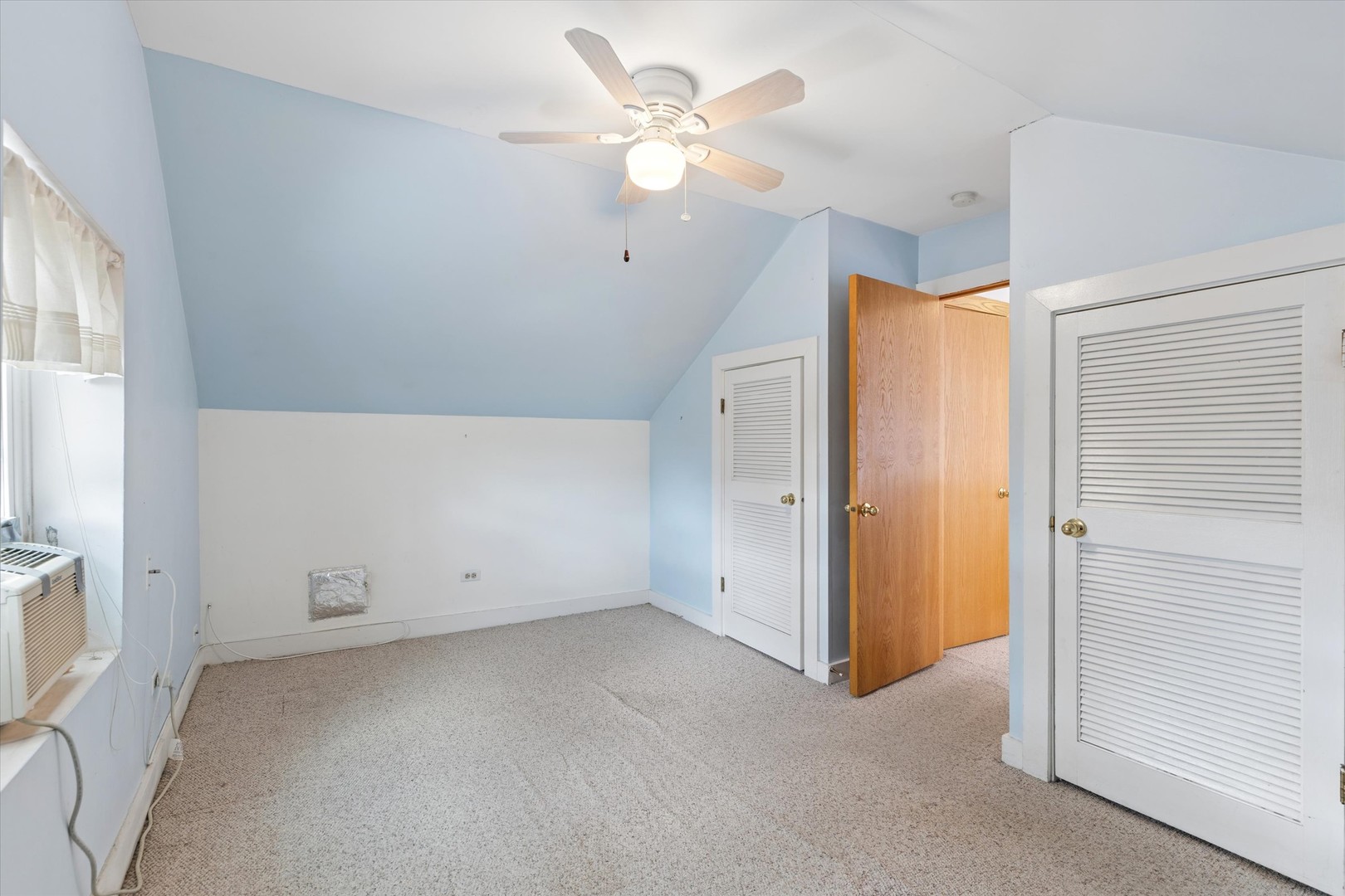 4217 West Grace Street Chicago IL 60641