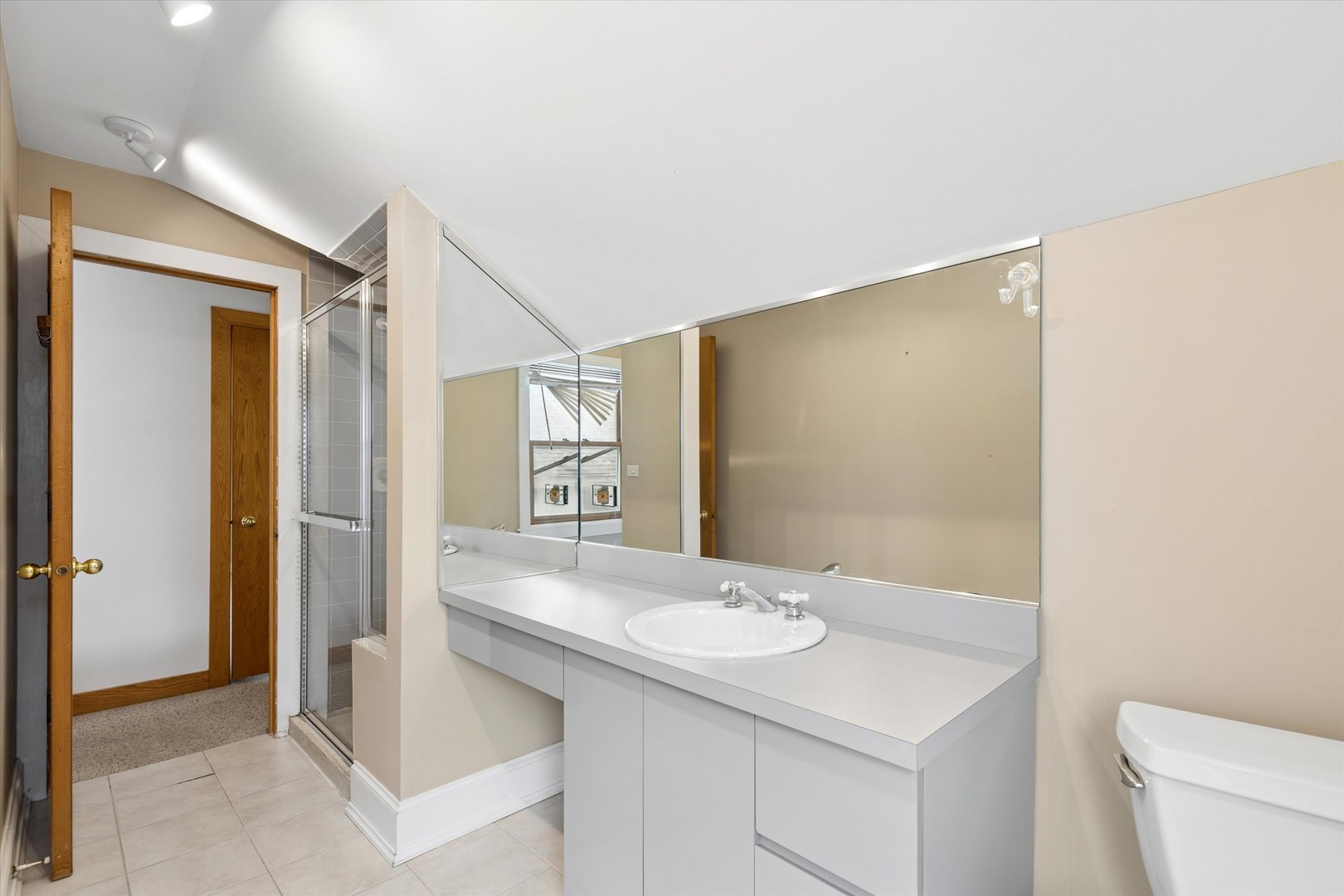 4217 West Grace Street Chicago IL 60641