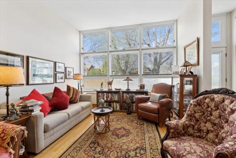 4217 West Grace Street Chicago IL 60641