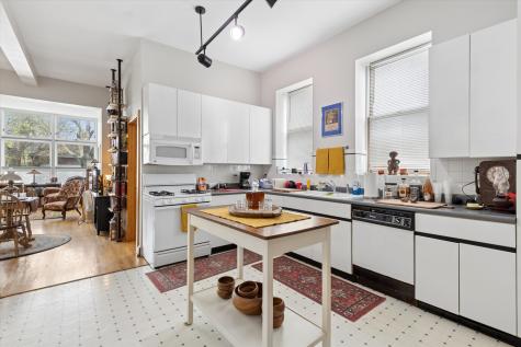 4217 West Grace Street Chicago IL 60641